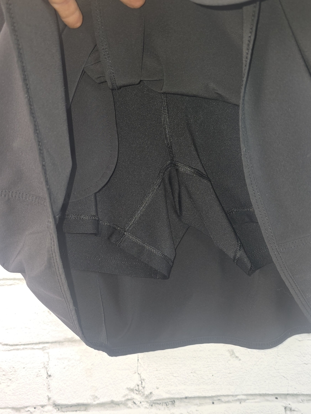 PATAGONIA FLEETWITH SKORT BLACK ACTIVEWEAR WRAP POCKETS CINCH WAIST WOMENS M - Picture 4 of 7